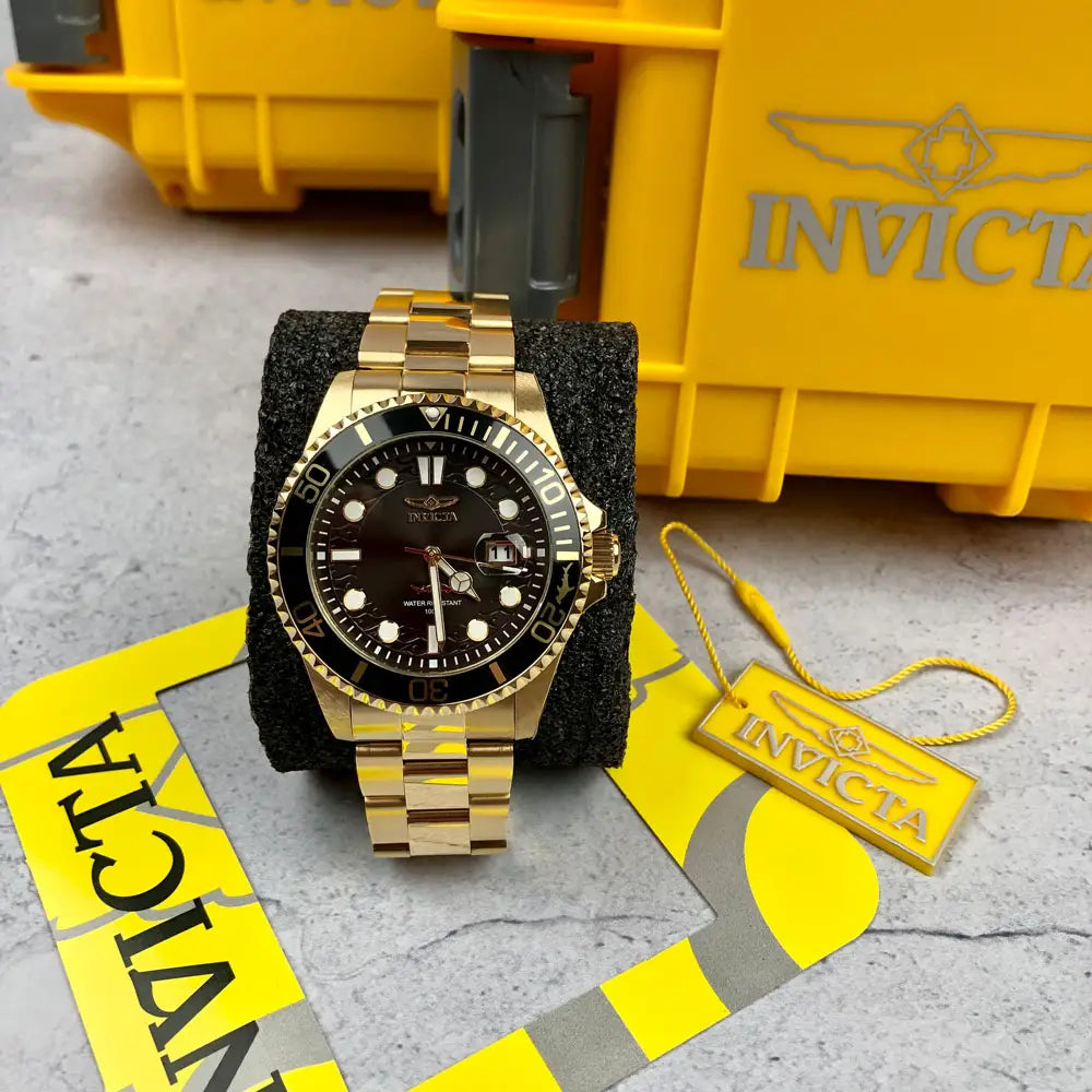 Reloj Elegante Para Hombre Invicta Pro Diver 30026 - Oro